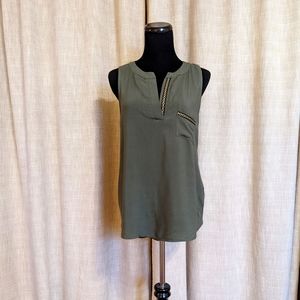 Pleione Olive V-Neck Tank w/ High-low Hem